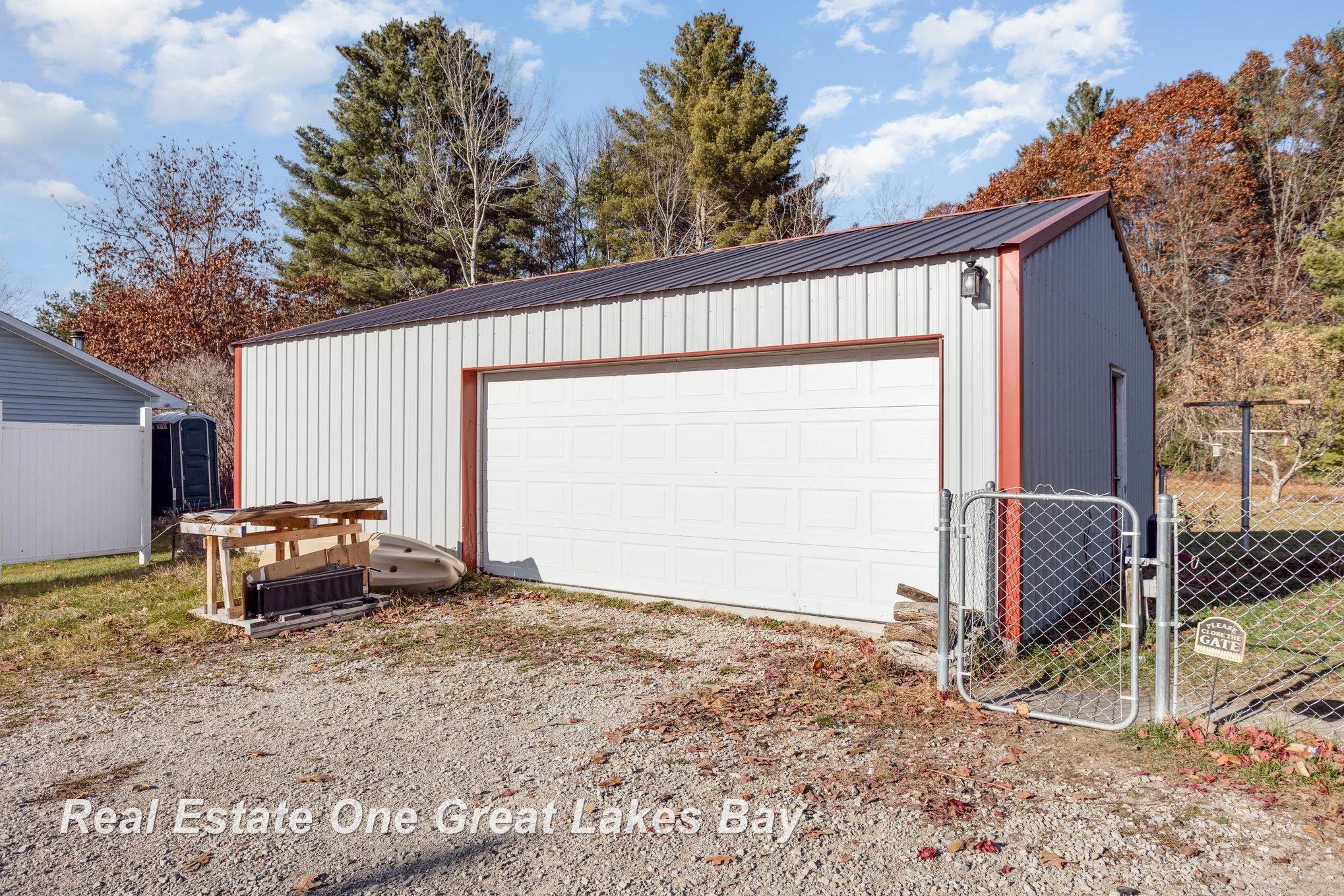 2618 Arenac State Road Standish, MI 48658 - Photo 18 of 26