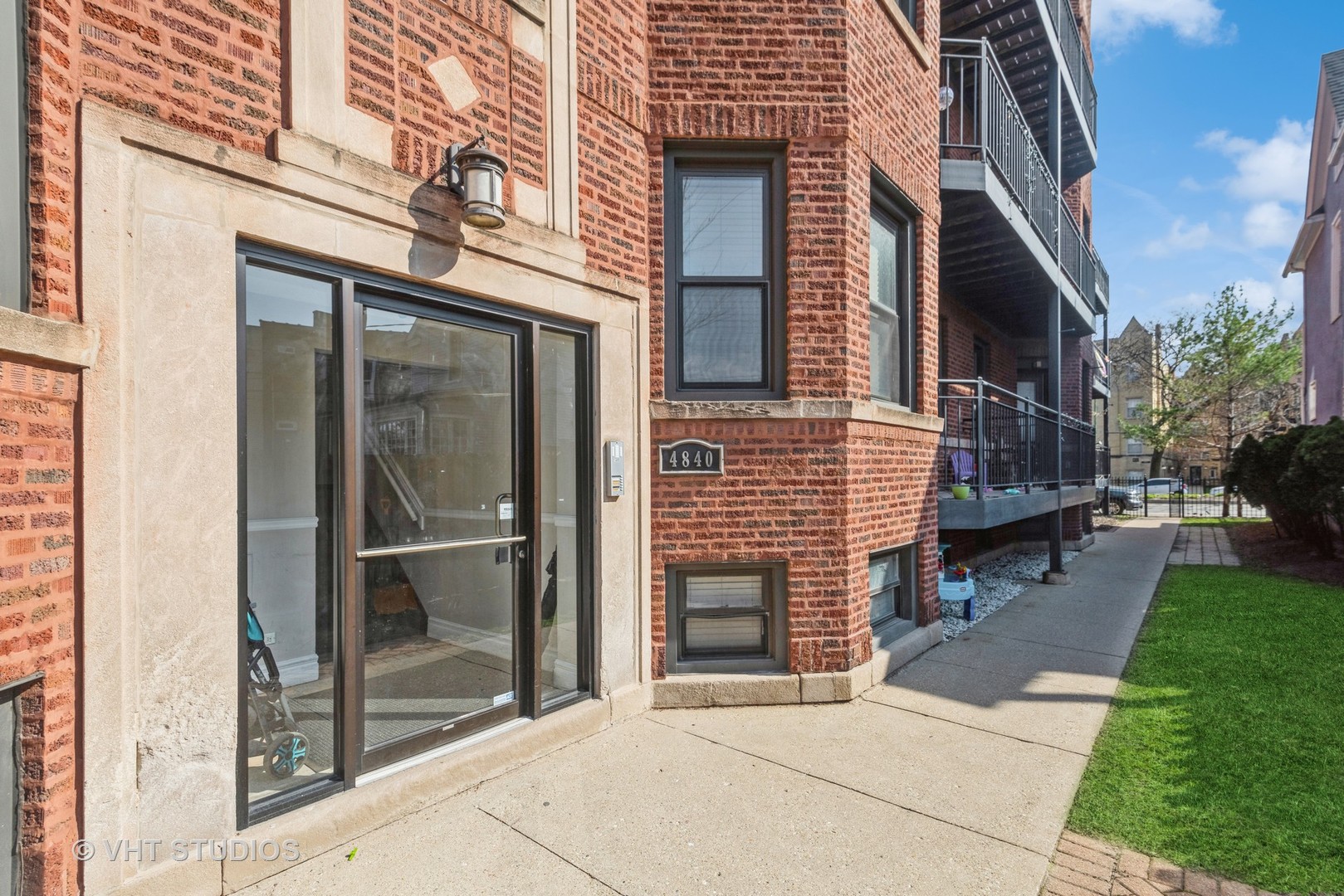 4840 North Ashland Ave Unit 2W  