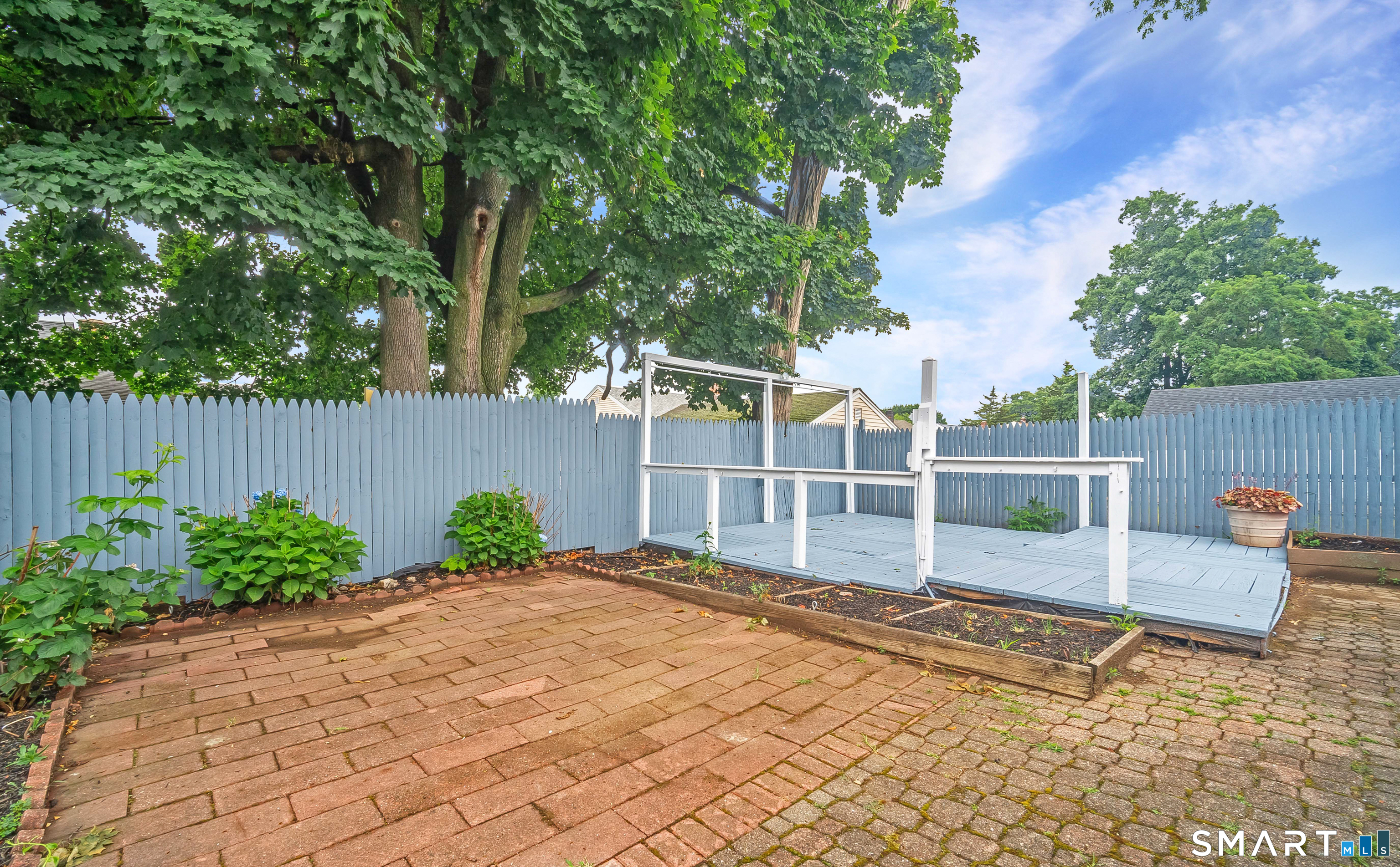 476 Ruth Street Bridgeport, CT 06606 - Photo 34 of 38
