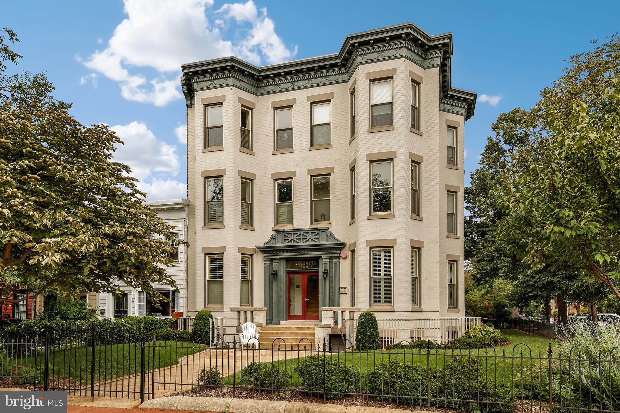 424 East Capitol Street Northeast, Unit 3 Washington, DC 20003 - Photo 1 of 27