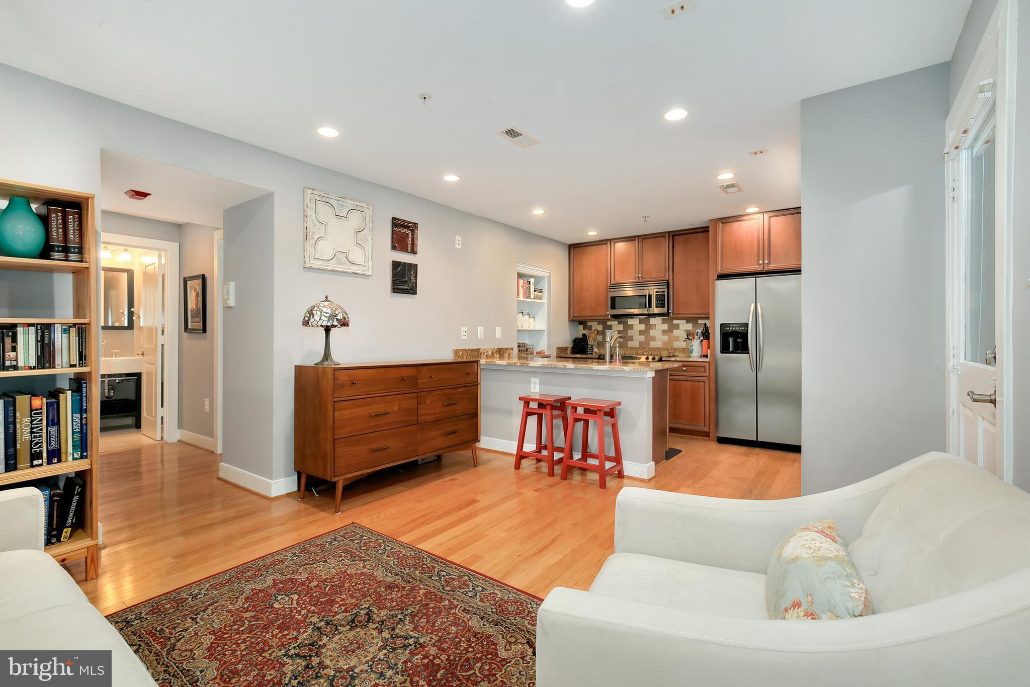 424 East Capitol Street Northeast, Unit 3 Washington, DC 20003 - Photo 6 of 27