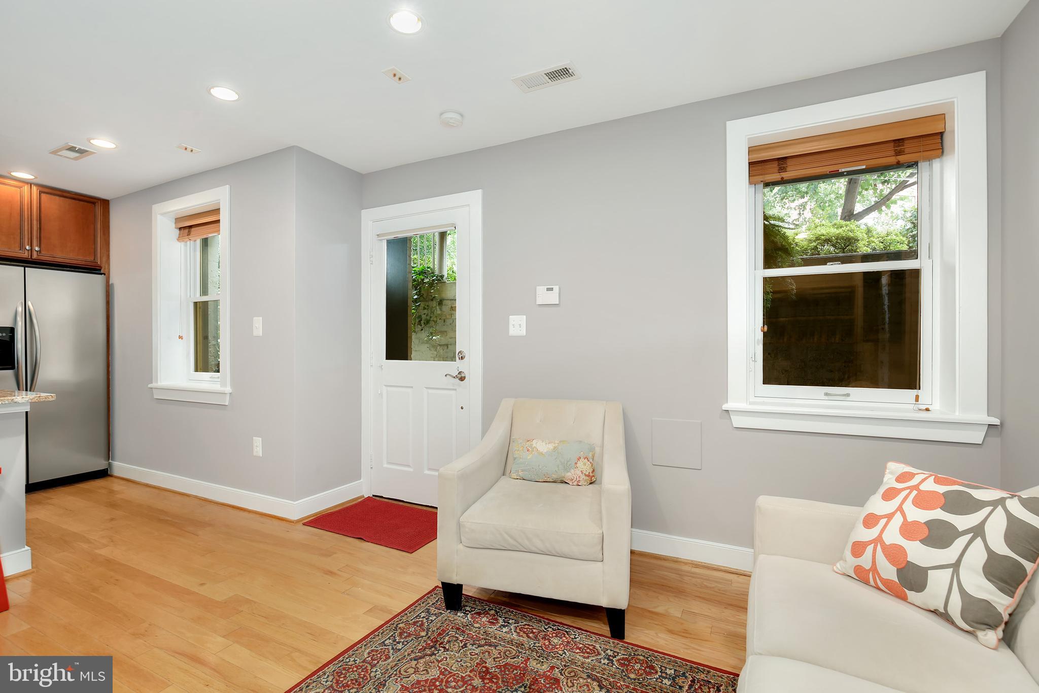 424 East Capitol Street Northeast, Unit 3 Washington, DC 20003 - Photo 7 of 27