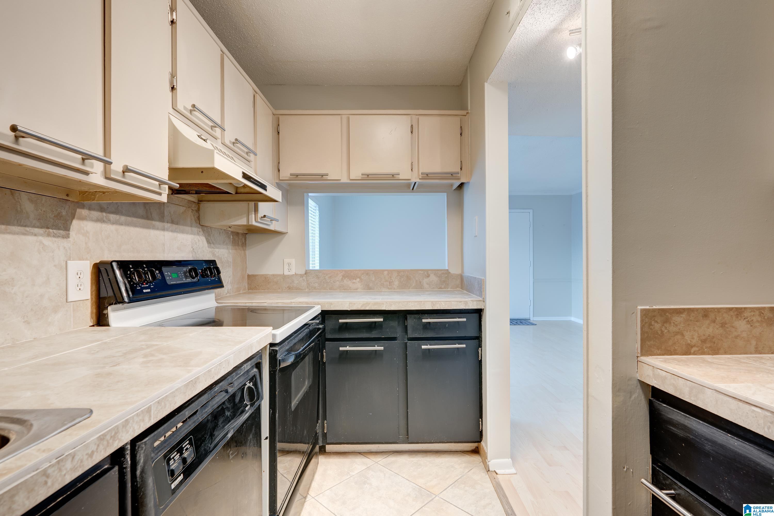 3350 Altamont Road South, Unit B11 Birmingham, AL 35205 - Photo 12 of 24