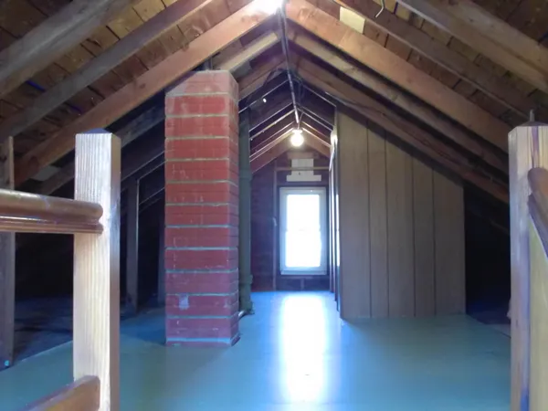 $289,900 | 6535 Powell Place, Wauwatosa, WI 53213