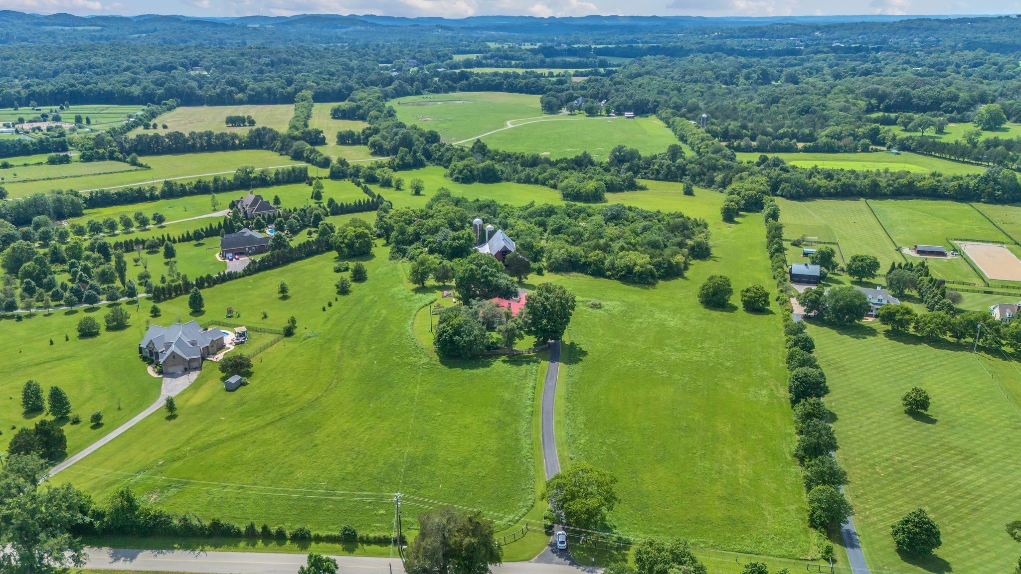 4125 Trinity Road Franklin, TN 37067 - Photo 40 of 44 an aerial view of a house with a yard