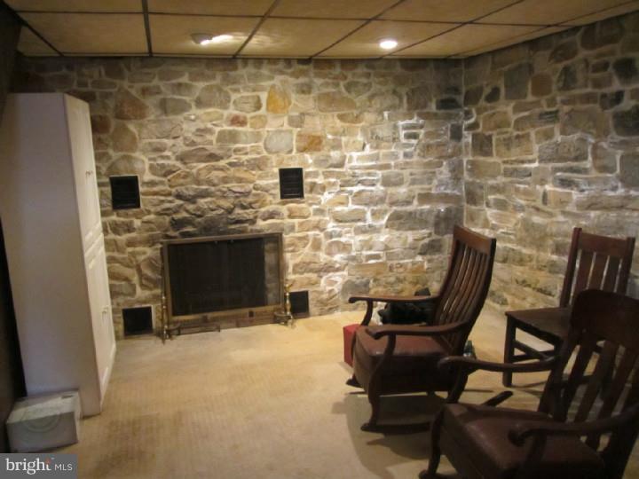 319 Snyder Road Reading, PA 19605 - Photo 12 of 17 Gallery Image 12