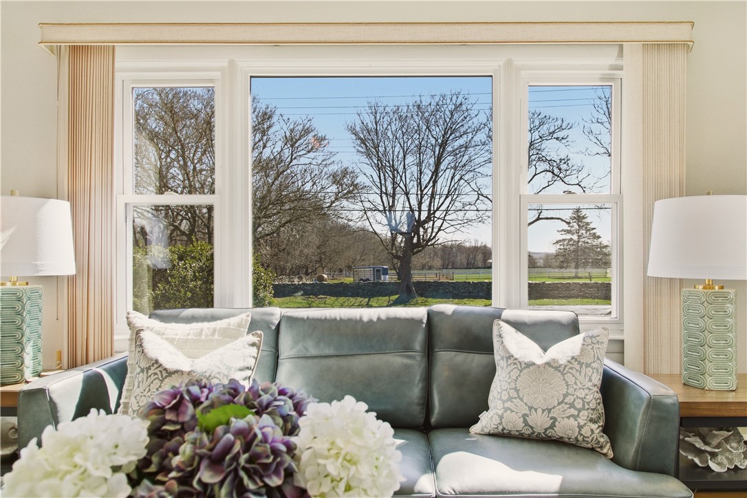 415 Wapping Road Portsmouth, RI 02871 - Photo 13 of 43