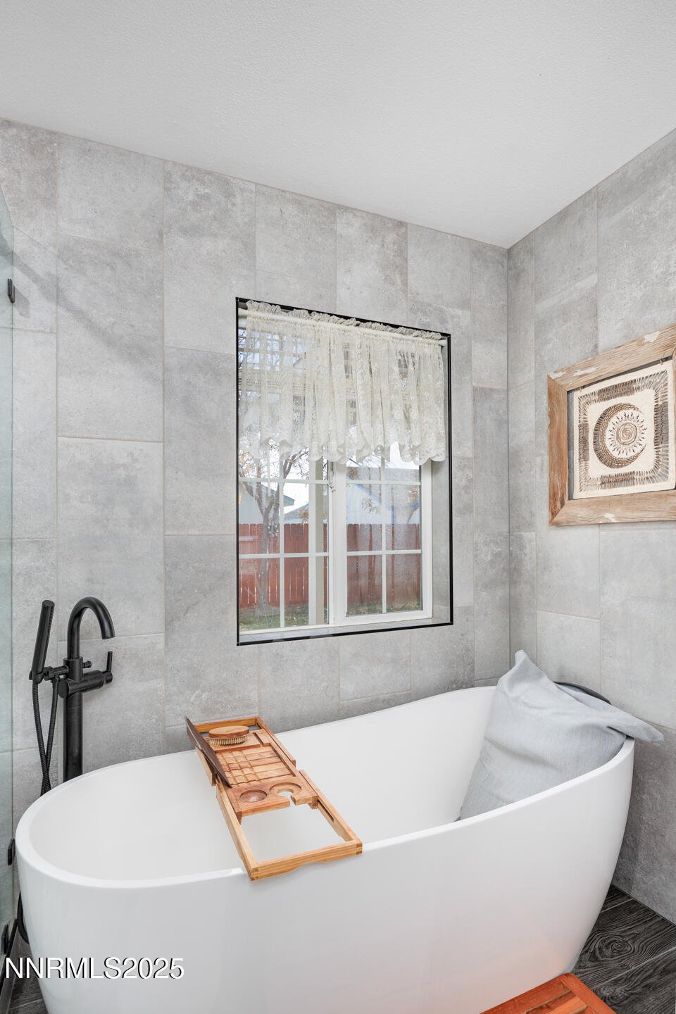 738 Noel Lane Fallon, NV 89406 - Photo 19 of 31 a white bath tub sitting next to a window