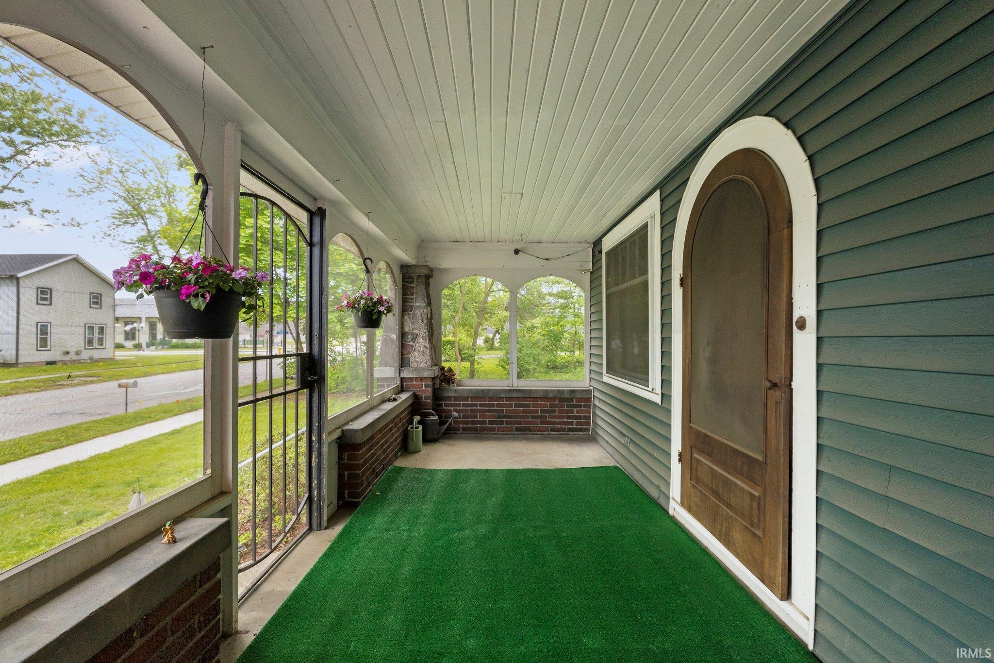 285 North Center Street Waterloo, IN 46793 - Photo 2 of 36 Gallery Image 2