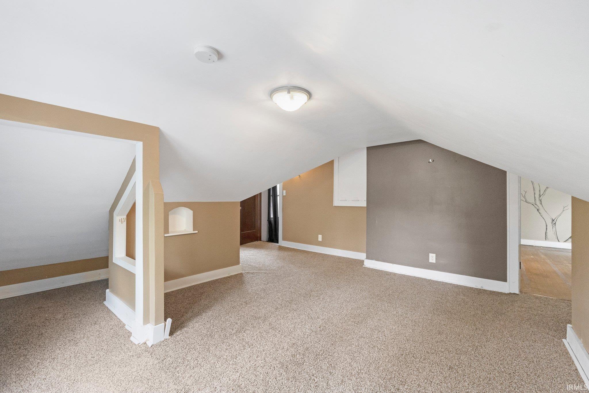 285 North Center Street Waterloo, IN 46793 - Photo 9 of 36 Gallery Image 9