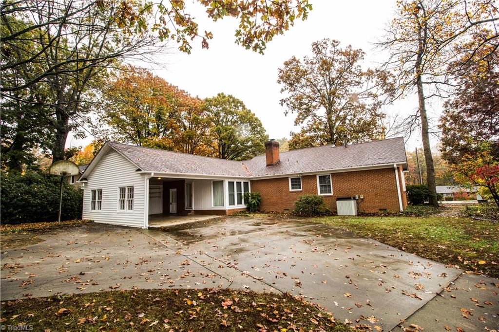 901 Oakview Road High Point, NC 27265 - Photo 24 of 27