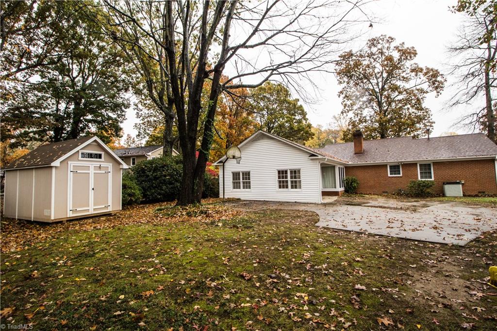 901 Oakview Road High Point, NC 27265 - Photo 26 of 27