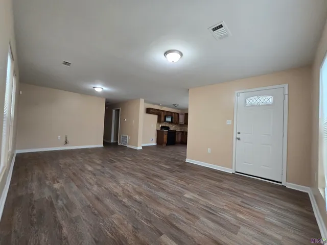 $1,600 | 8914 Hooper Road, Baton Rouge, LA 70818