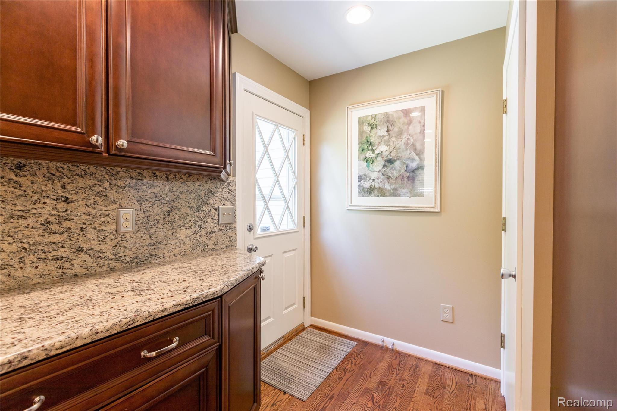 14745 Merriman Road Livonia, MI 48154 - Photo 13 of 33 14745 Merriman Rd, Livonia (13 of 33).jpg