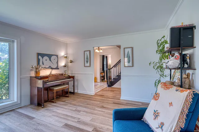 $430,000 | 5633 Byerson Drive, Newburgh, IN 47630