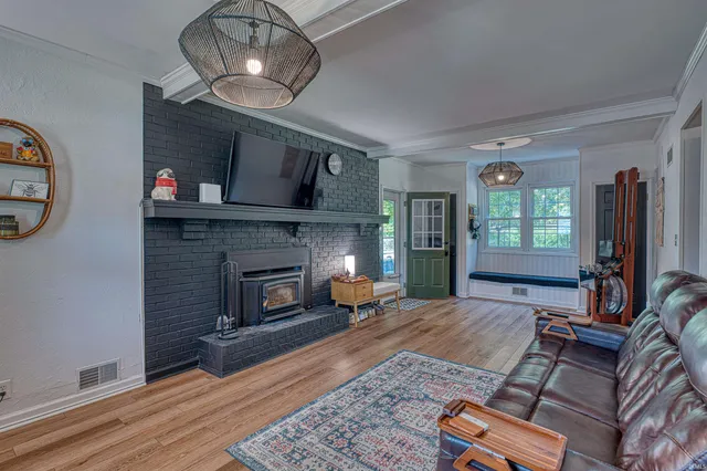 $430,000 | 5633 Byerson Drive, Newburgh, IN 47630