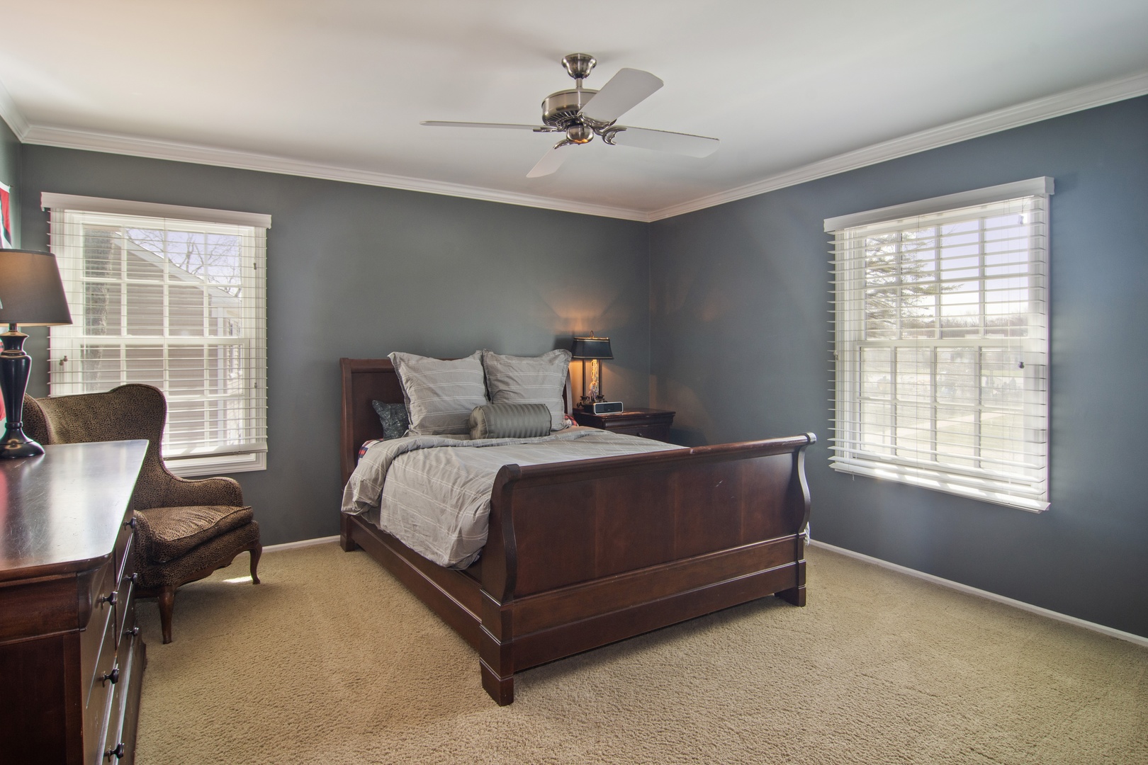 2540 Shannon Road Northbrook, IL 60062 - Photo 20 of 32 a bed sitting in a bedroom next to a window