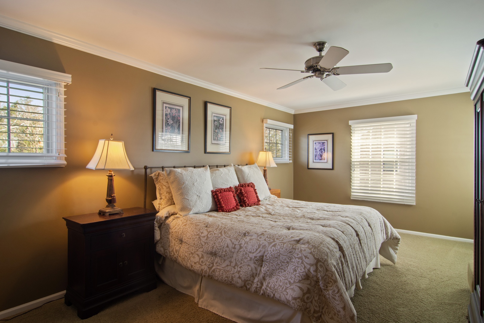 2540 Shannon Road Northbrook, IL 60062 - Photo 22 of 32 a bed room with a bed and a window