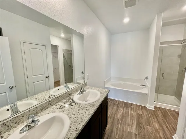 $1,895 | 126 Fox Glen Trail, Jarrell, TX 76537