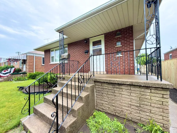 $199,900 | 3947 Johnson Avenue, Hammond, IN 46327