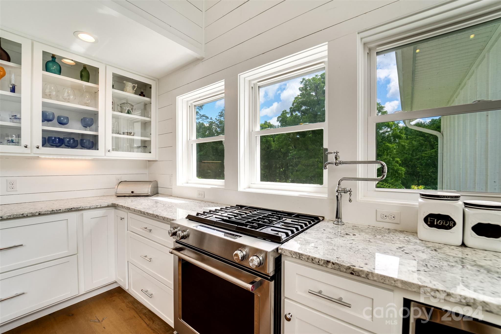 1515 Webster Road Sylva, NC 28779 - Photo 19 of 48 Gallery Image 19