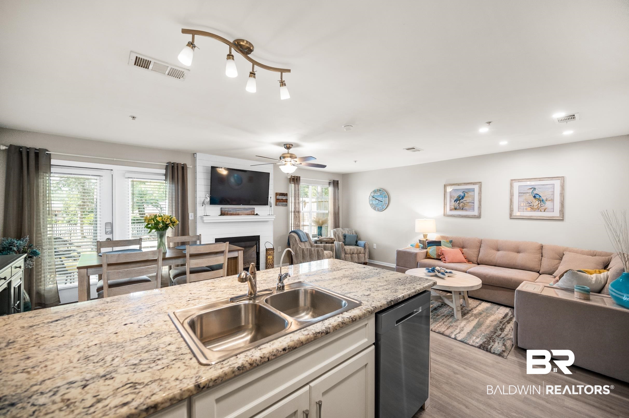 1517 Regency Road, Unit 12 Gulf Shores, AL 36542 - Photo 6 of 25 Gallery Image 6