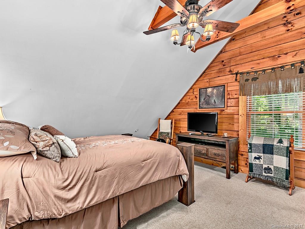 1730 Old Country Road Waynesville, NC 28786 - Photo 12 of 20 Gallery Image 12