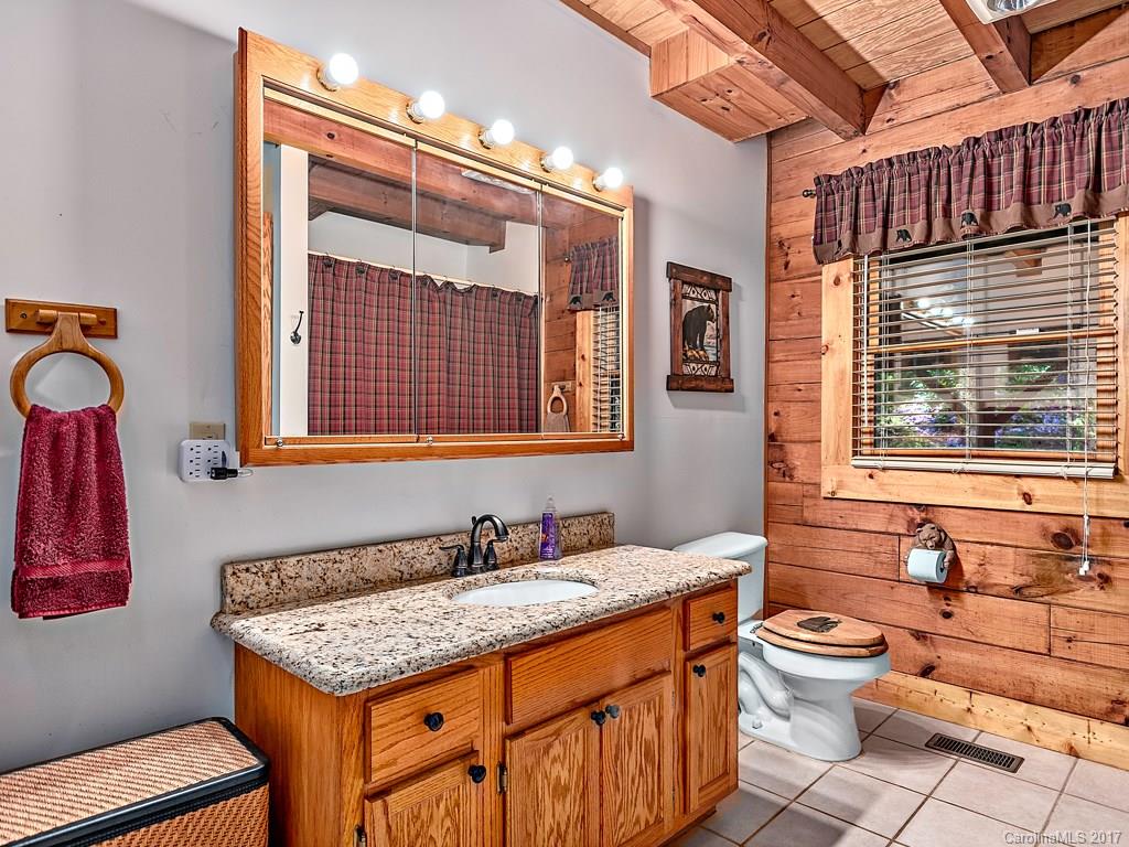 1730 Old Country Road Waynesville, NC 28786 - Photo 13 of 20 Gallery Image 13
