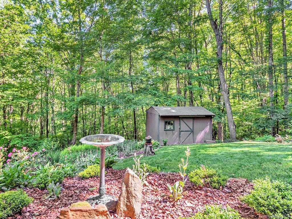 1730 Old Country Road Waynesville, NC 28786 - Photo 17 of 20 Gallery Image 17