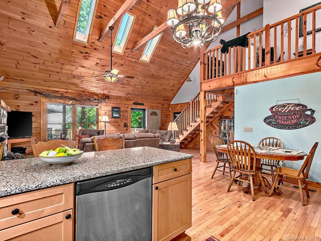 1730 Old Country Road Waynesville, NC 28786 - Photo 6 of 20 Gallery Image 6