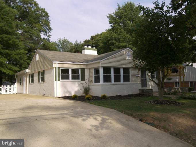 6713 Adelphi Road University Park, MD 20782 - Photo 1 of 23 Exterior (Front)