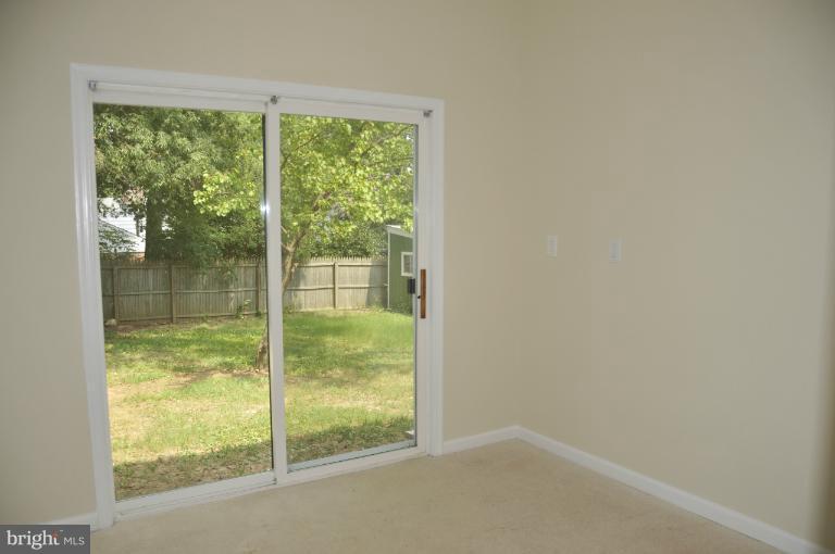 6713 Adelphi Road University Park, MD 20782 - Photo 12 of 23 Family Room