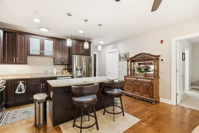 $495,000 | 645 Custer Avenue, Unit 103, Evanston, IL 60202