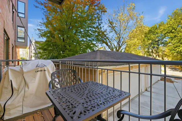 $495,000 | 645 Custer Avenue, Unit 103, Evanston, IL 60202