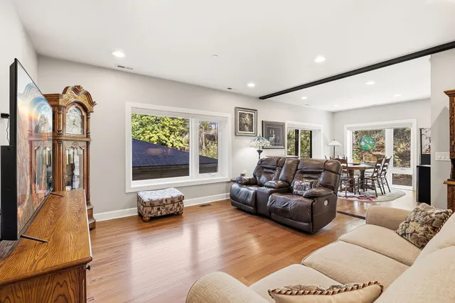 $495,000 | 645 Custer Avenue, Unit 103, Evanston, IL 60202