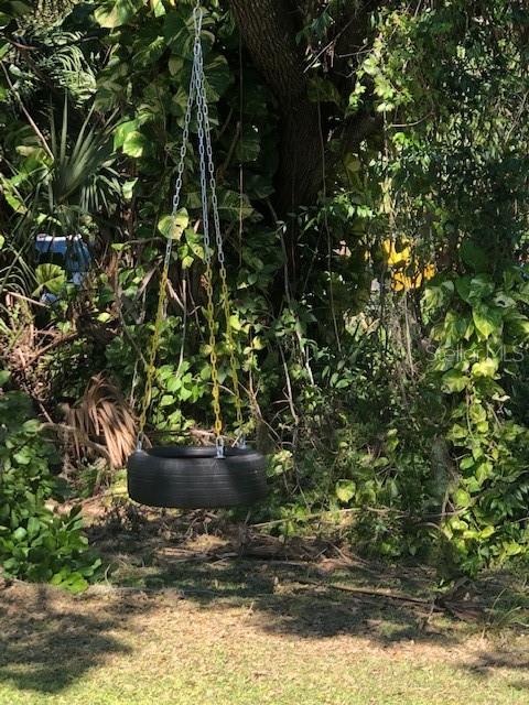 2070 59th Street Sarasota, FL 34243 - Photo 43 of 56 a view of fountain in the backyard
