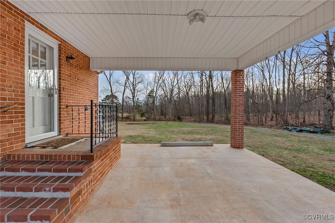 8087 Bell Road Dillwyn, VA 23936 - Photo 31 of 37 a view of backyard with green space