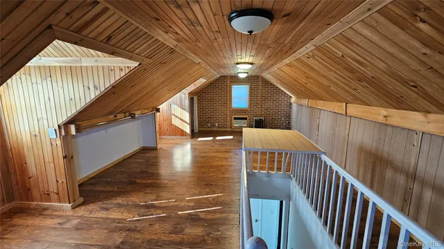 $749,000 | 956 Hillside Boulevard, New Hyde Park, NY 11040