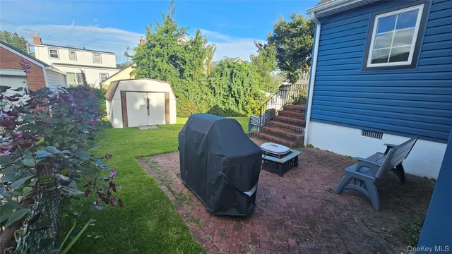 $749,000 | 956 Hillside Boulevard, New Hyde Park, NY 11040