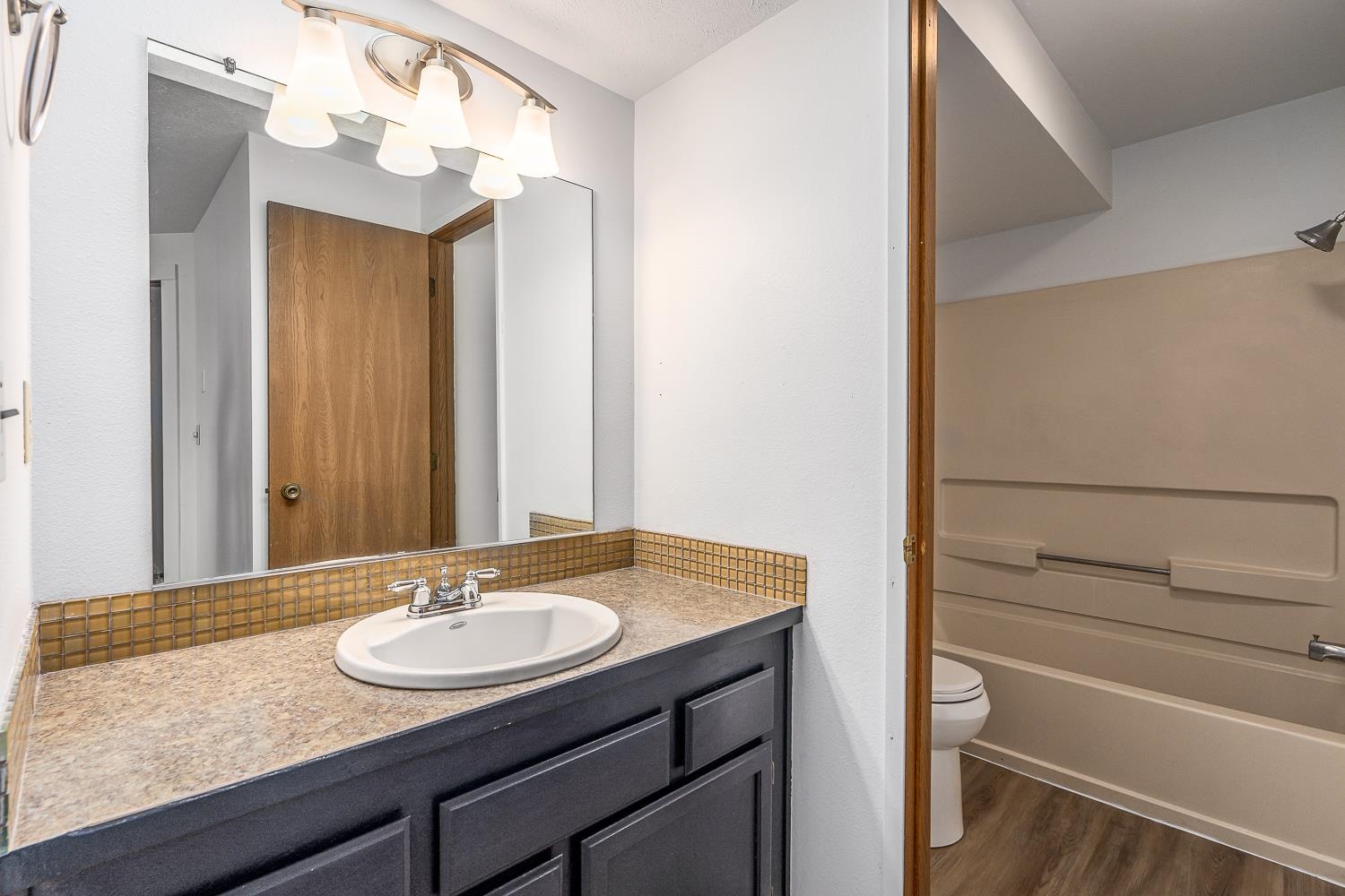 5112 North Lucille Road Spokane Valley, WA 99216 - Photo 10 of 28 Gallery Image 10