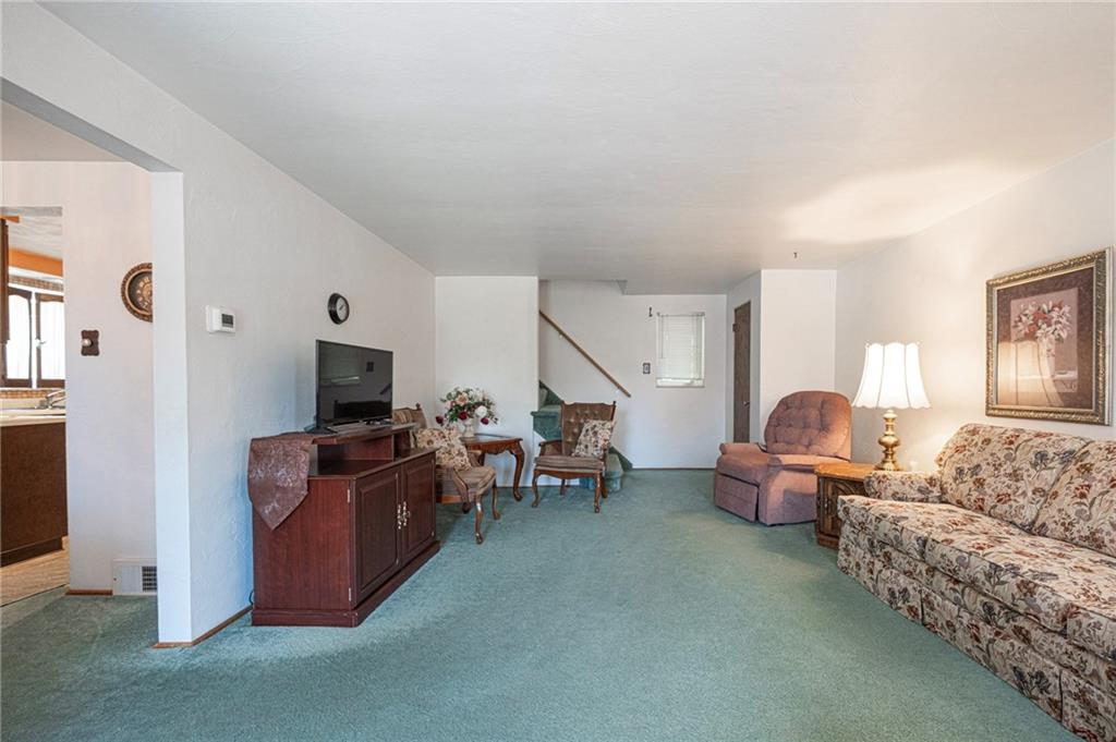 1505 Rutherford Avenue Pittsburgh, PA 15216 - Photo 2 of 24 Gallery Image 2