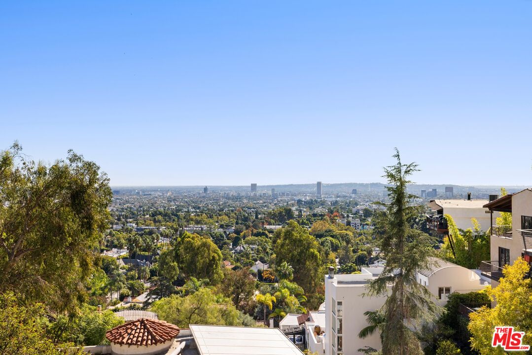 1788 North Orange Grove Avenue Los Angeles, CA 90046 - Photo 7 of 20 a view of a city