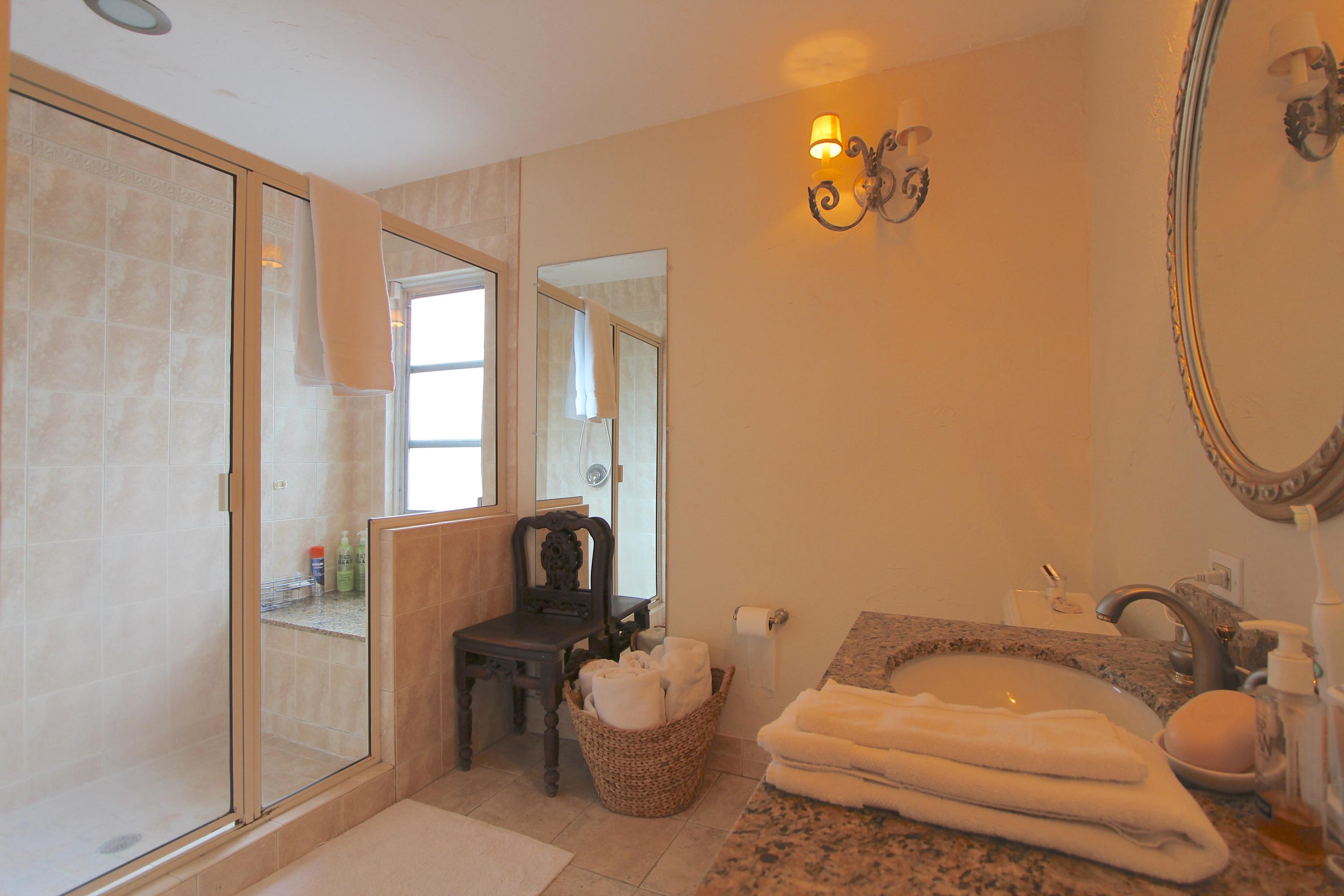 261 Granada Road West Palm Beach, FL 33401 - Photo 5 of 12 IMG_3831.JPG