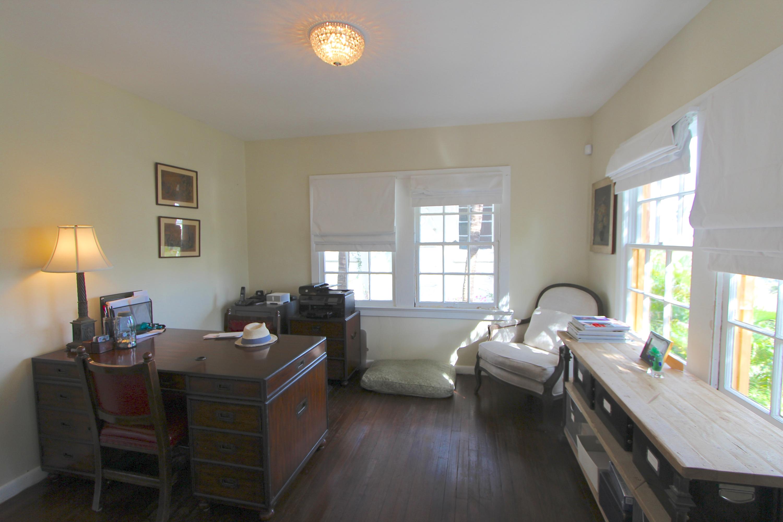 261 Granada Road West Palm Beach, FL 33401 - Photo 6 of 12 IMG_3836.JPG