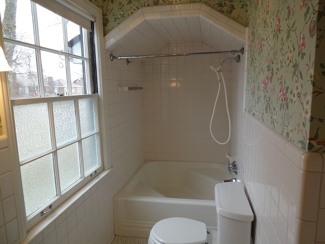 1827 Littlestone Road Grosse Pointe, MI 48236 - Photo 16 of 24 31369416-15.JPG