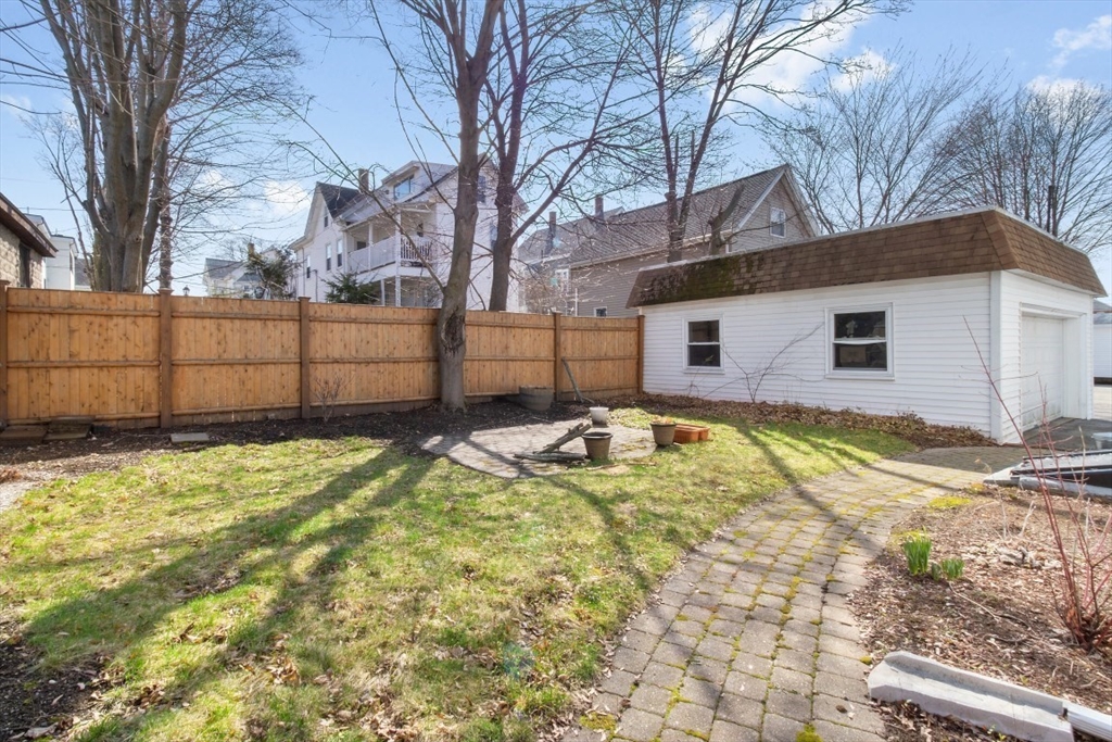 103 Cushing Street, Unit 4 Waltham, MA 02453 - Photo 24 of 27