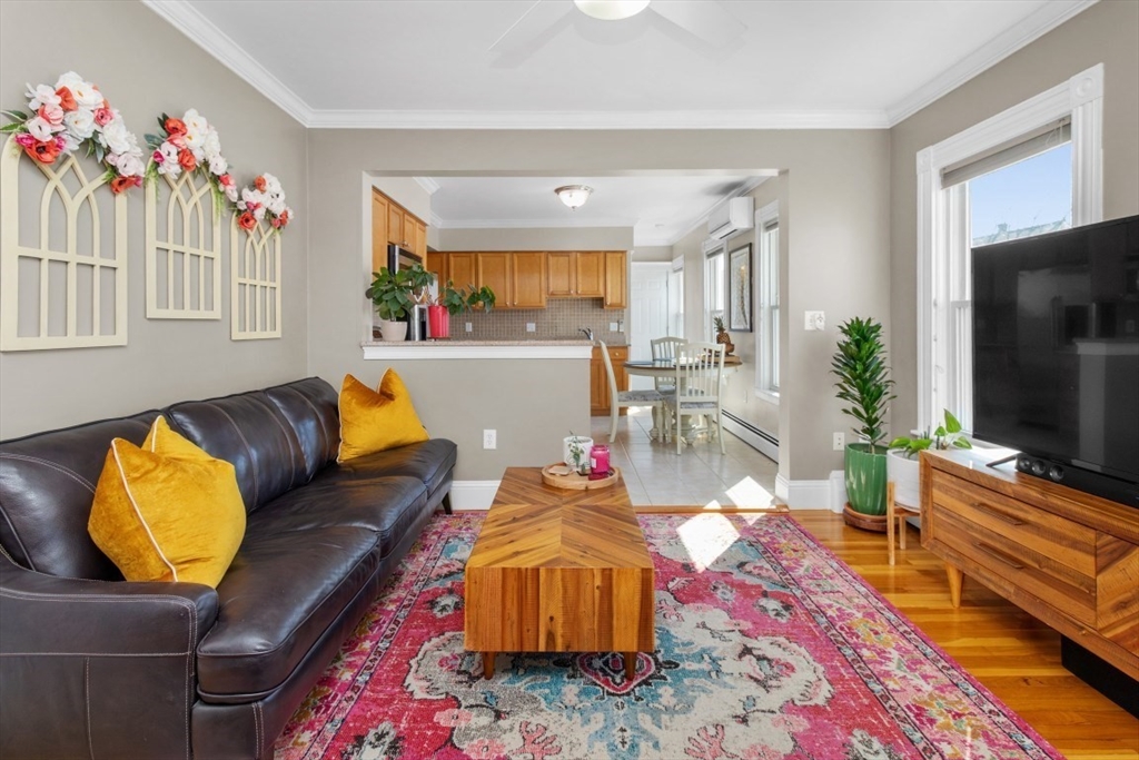 103 Cushing Street, Unit 4 Waltham, MA 02453 - Photo 10 of 27