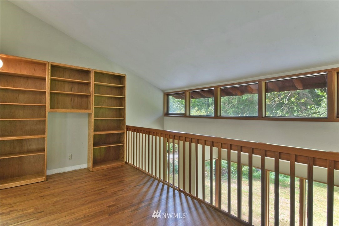 23203 Locust Way Bothell, WA 98021 - Photo 5 of 25