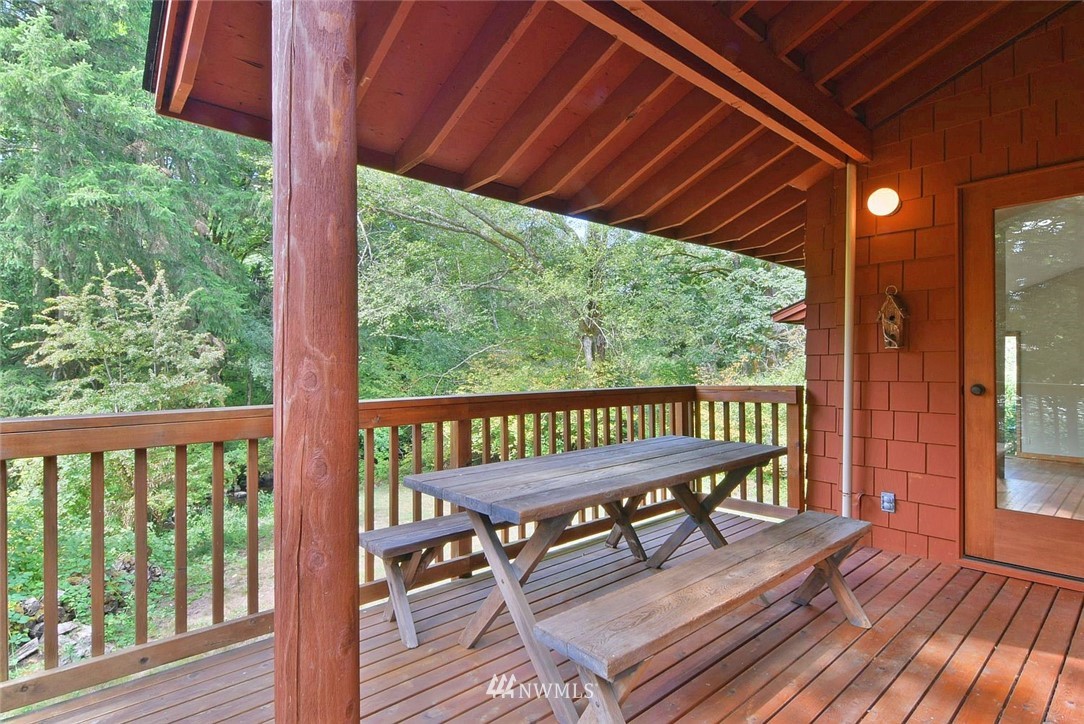 23203 Locust Way Bothell, WA 98021 - Photo 10 of 25