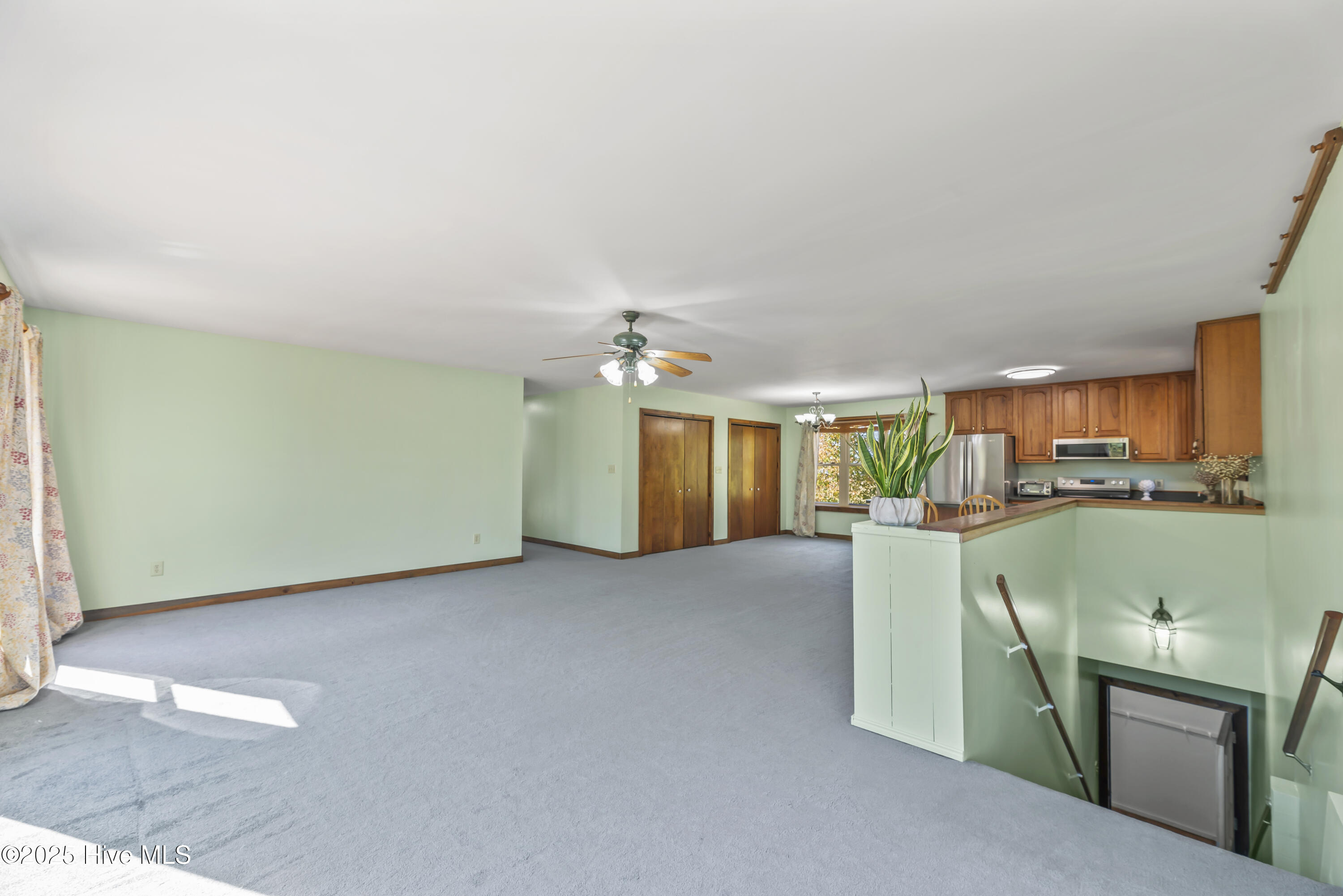 142 Major Island Road Maple, NC 27956 - Photo 19 of 35 Great Room